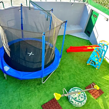 Holiday Home With Swimming Pool & Jacuzzi Casa vacanze
