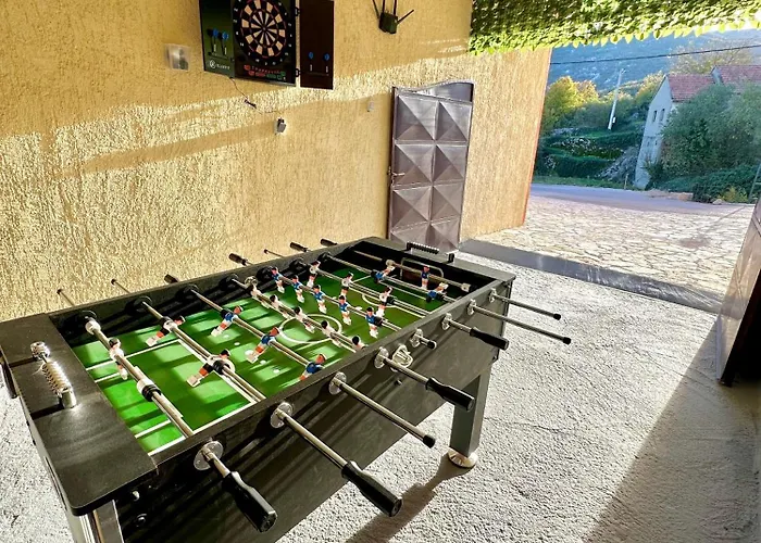 Casa vacanze Holiday Home With Swimming Pool & Jacuzzi
