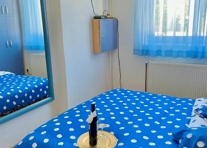 Casa vacanze Holiday Home With Swimming Pool & Jacuzzi