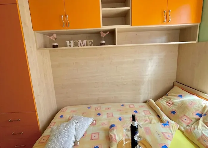 Holiday Home With Swimming Pool & Jacuzzi Casa vacanze