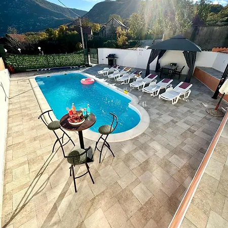 With Swimming Pool & Jacuzzi *